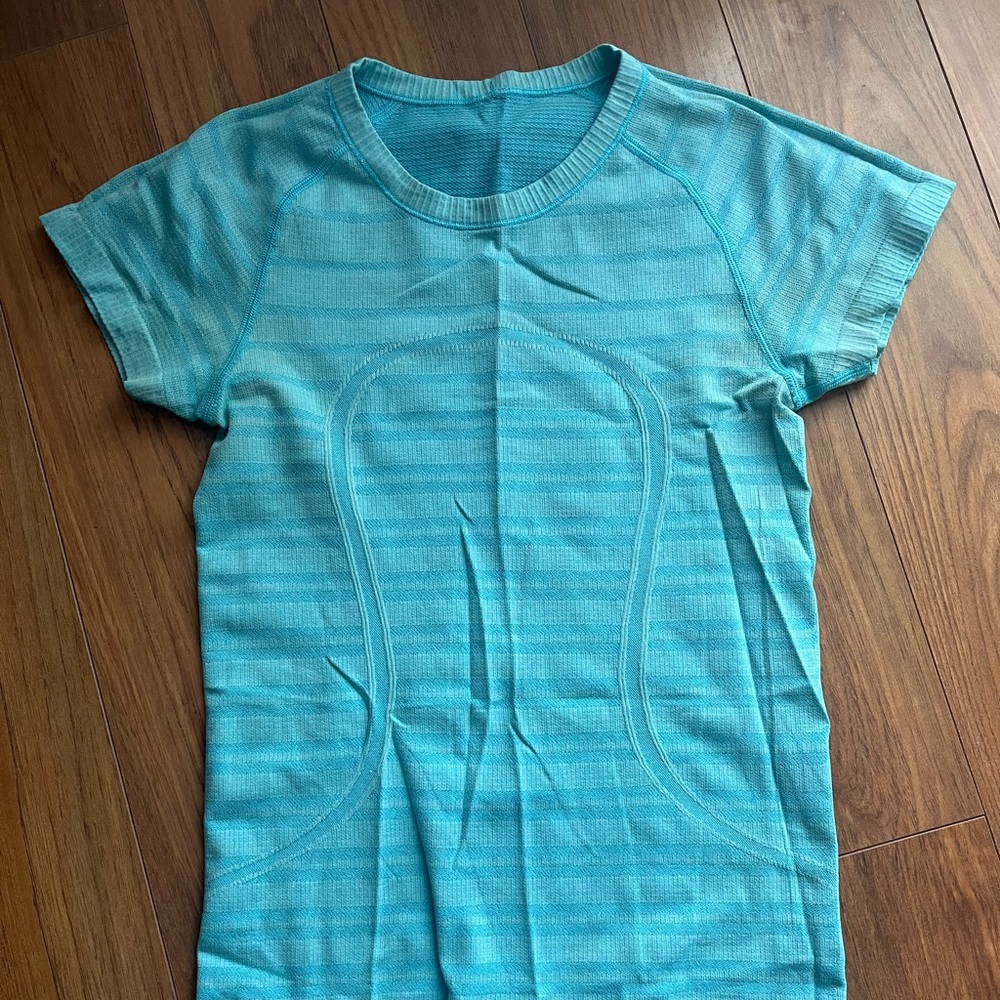 Lululemon run swiftly